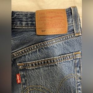Levi 501 jeans size 23